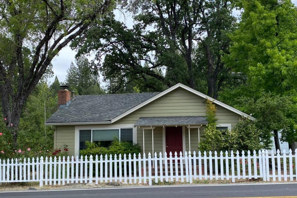 Vans Yosemite Garden Holiday home